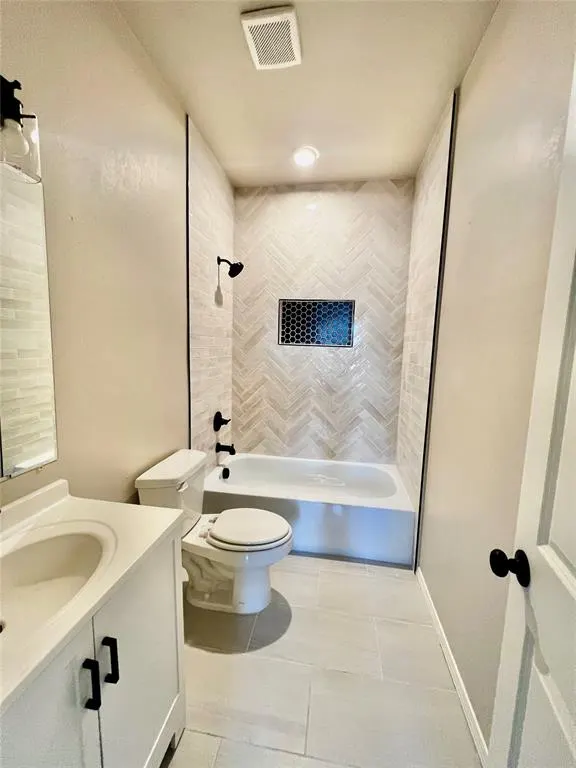 Photo 10 — 8801 N Walker Avenue B, Oklahoma City, OK 73114