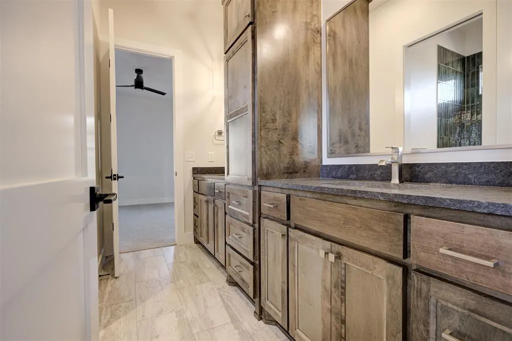 Photo 43 — 8001 Amber Ridge Drive, Edmond, OK 73034