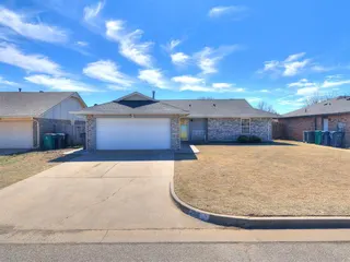 Sold home at 2916 SW 125th Street