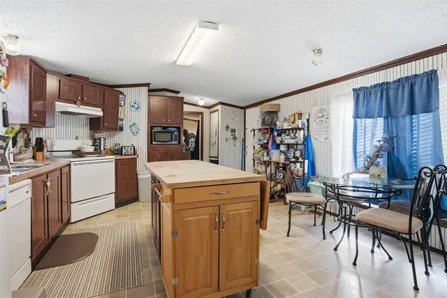 Photo 8 — 919 S Maple Avenue, Erick, OK 73645