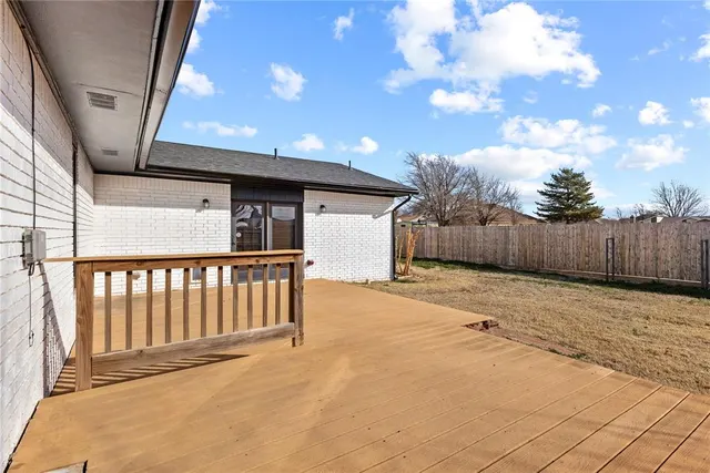 Photo 6 — 1407 Partridge Lane, Cordell, OK 73632