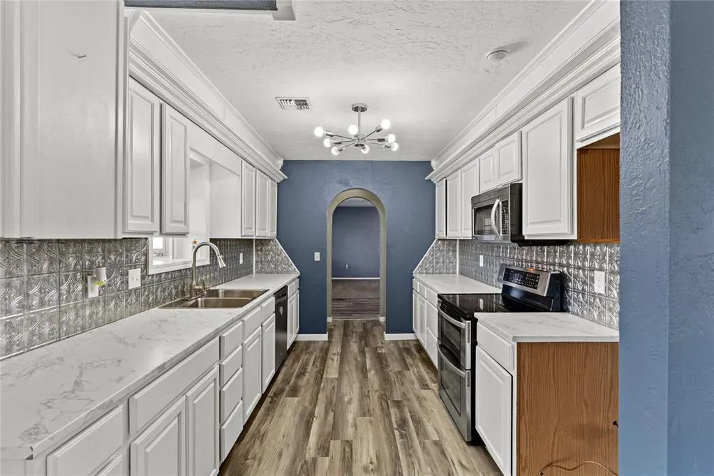Photo 16 — 1407 Partridge Lane, Cordell, OK 73632