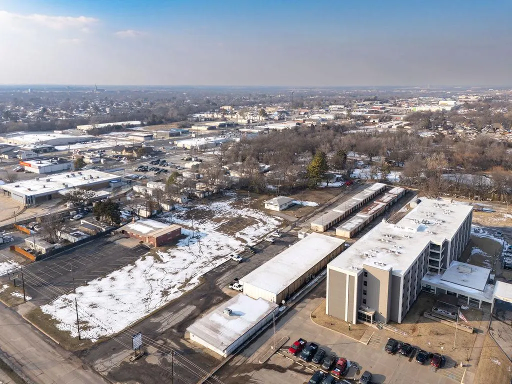 Photo 5 — 1501 N Shawnee Avenue, Shawnee, OK 74804