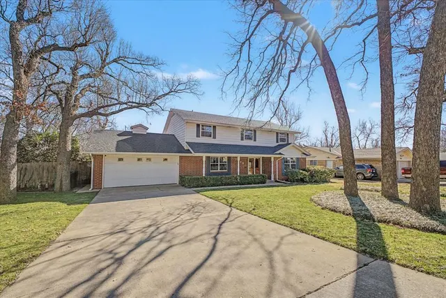 Photo 2 — 2908 N Moulton Drive, Oklahoma City, OK 73127