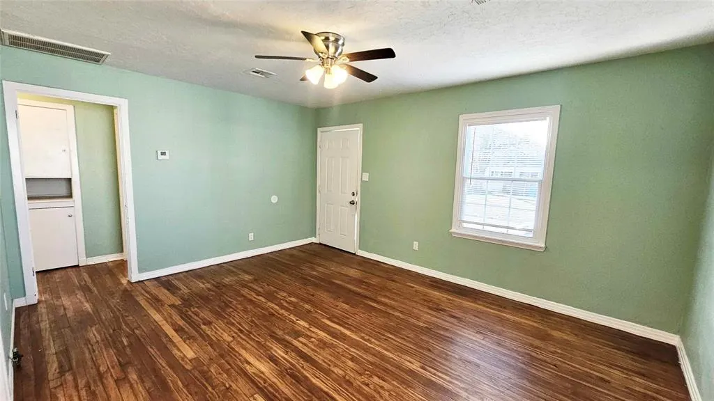 Photo 5 — 135 W Lilac Lane, Midwest City, OK 73110