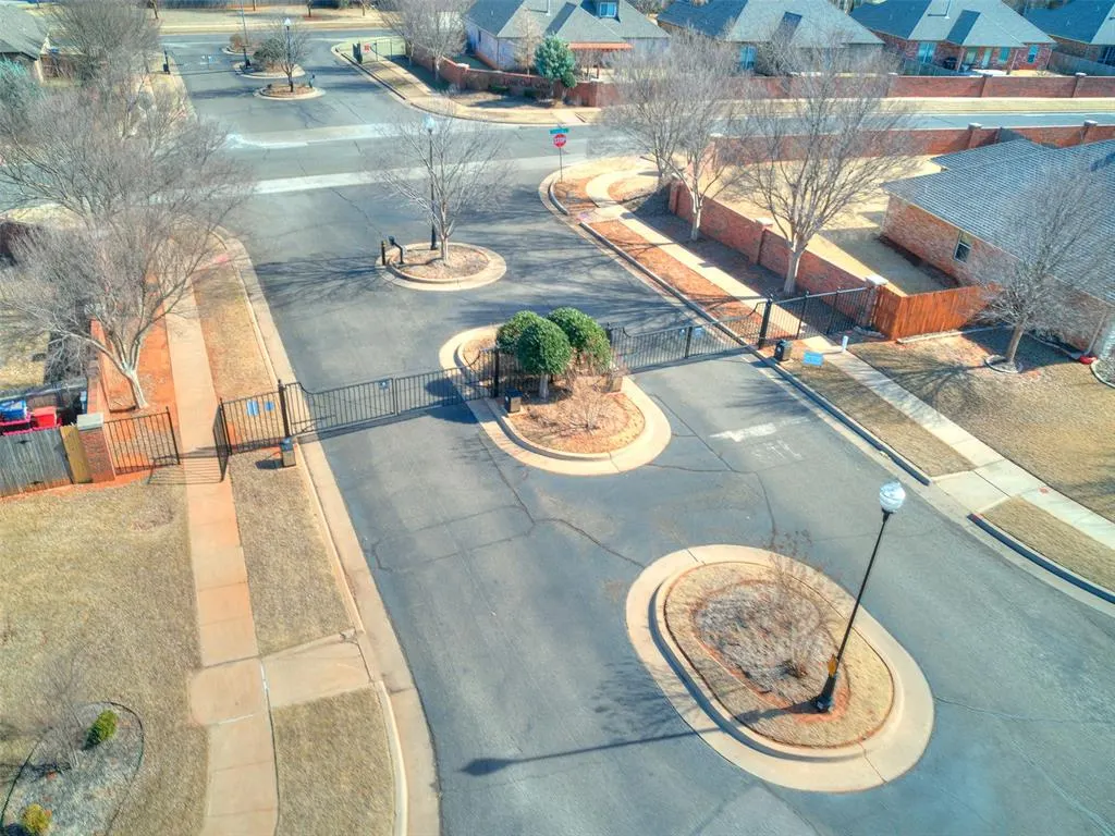 Photo 13 — 5005 NW 153rd Street, Edmond, OK 73013