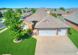 Sold home at 5005 NW 153rd Street