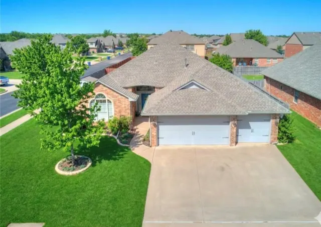 Front exterior — 5005 NW 153rd Street, Edmond, OK 73013
