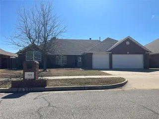 Sold home at 312 Thornebrook Drive