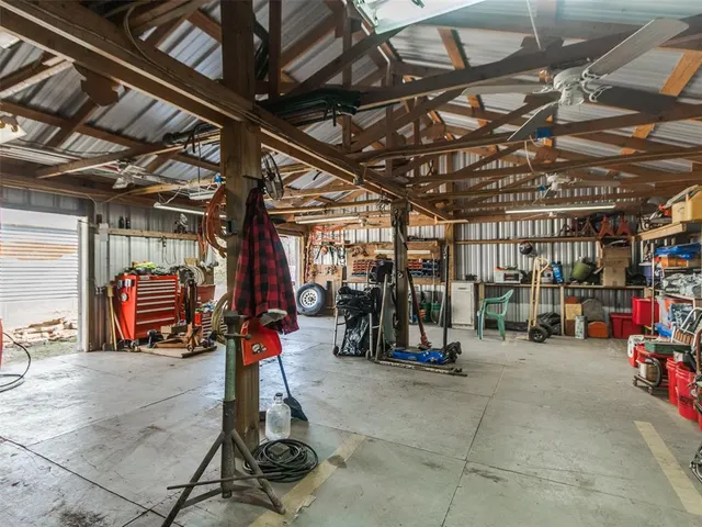 Photo 2 — 331807 E Parkwood Drive, Wellston, OK 74881