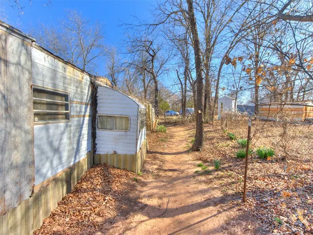 Photo 4 — 331807 E Parkwood Drive, Wellston, OK 74881
