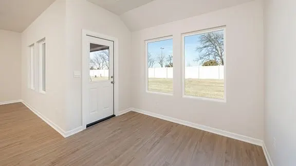 Photo 7 — 1228 E Stallion Lane, Mustang, OK 73064