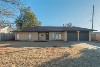 Sold home at 2704 NW 115th Street