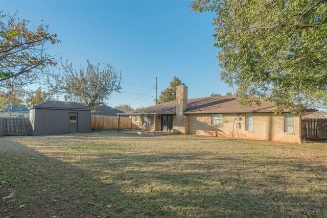 Photo 2 — 2704 NW 115th Street, Oklahoma City, OK 73120