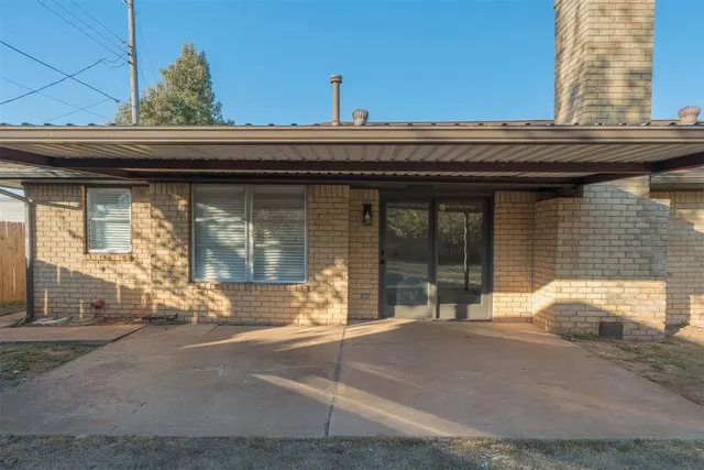 Photo 3 — 2704 NW 115th Street, Oklahoma City, OK 73120