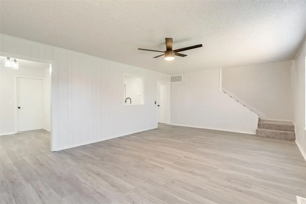 Photo 11 — 11715 N Francis Avenue, Oklahoma City, OK 73114
