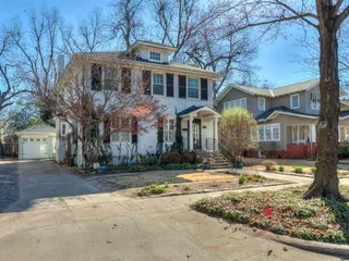 Sold home at 507 Chautauqua Avenue