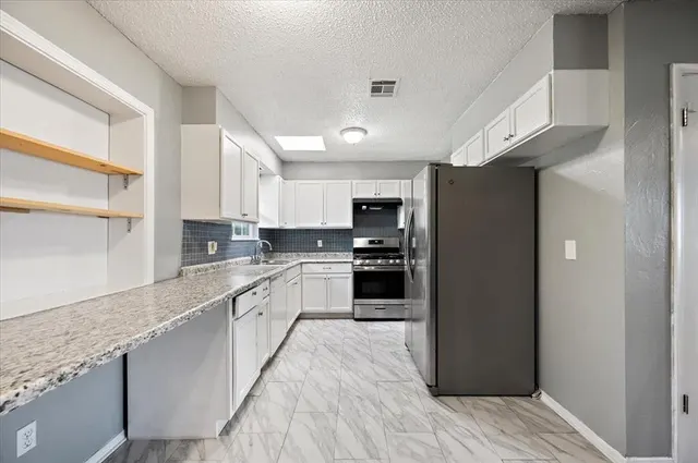 Photo 7 — 501 N TOMPKINS Drive, Oklahoma City, OK 73127
