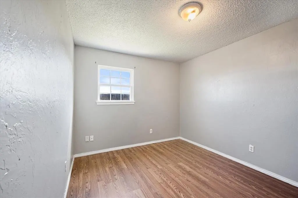Photo 14 — 501 N TOMPKINS Drive, Oklahoma City, OK 73127
