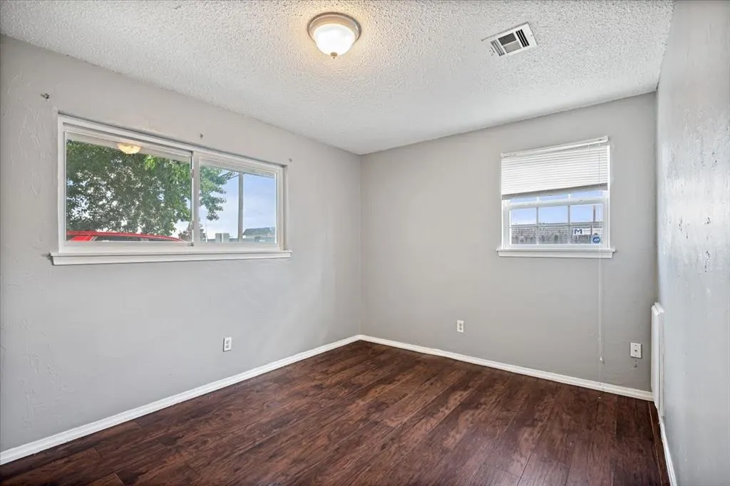 Photo 18 — 501 N TOMPKINS Drive, Oklahoma City, OK 73127