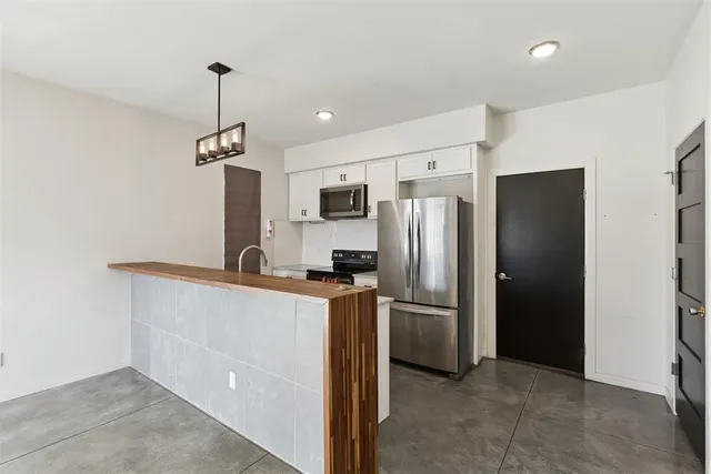 Photo 7 — 1008 N Francis Avenue A, Oklahoma City, OK 73106