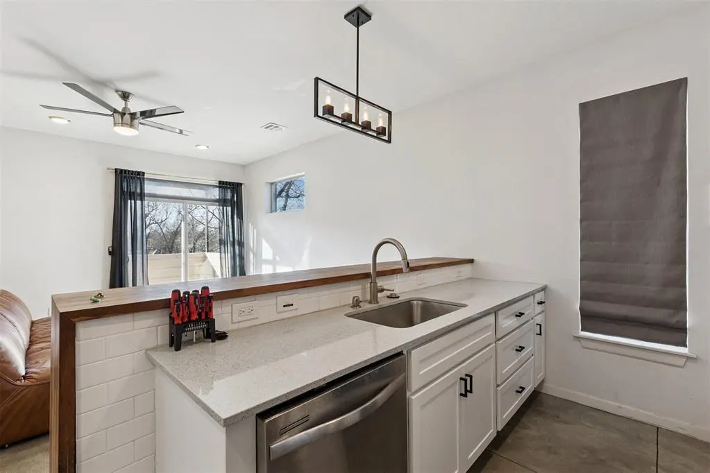 Photo 9 — 1008 N Francis Avenue A, Oklahoma City, OK 73106