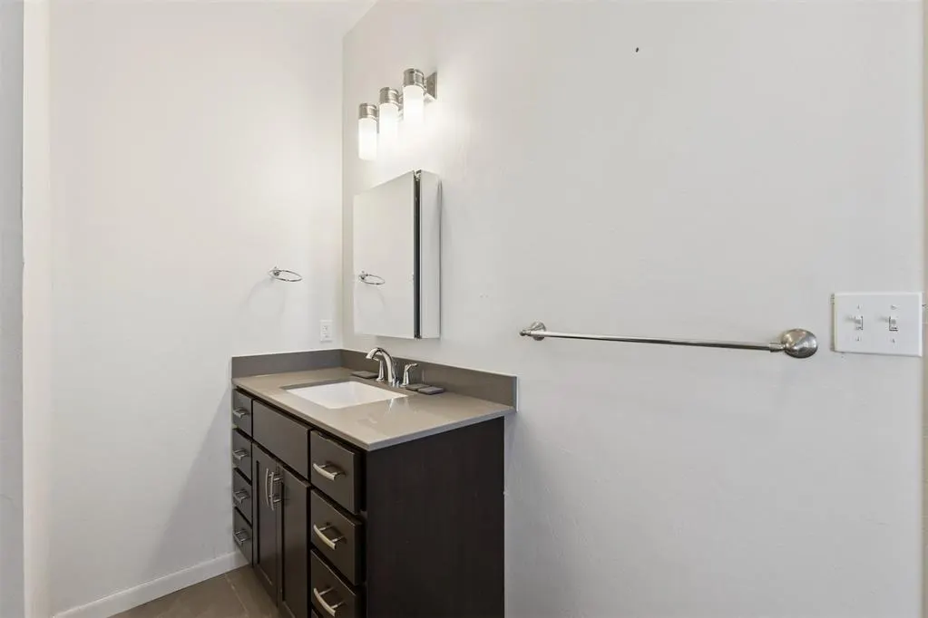 Photo 17 — 1008 N Francis Avenue A, Oklahoma City, OK 73106