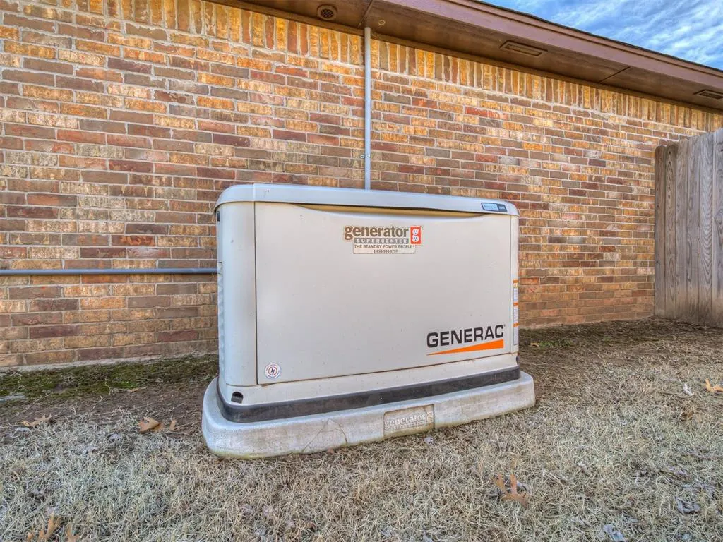 Photo 33 — 207 SE 7th Street, Lexington, OK 73051
