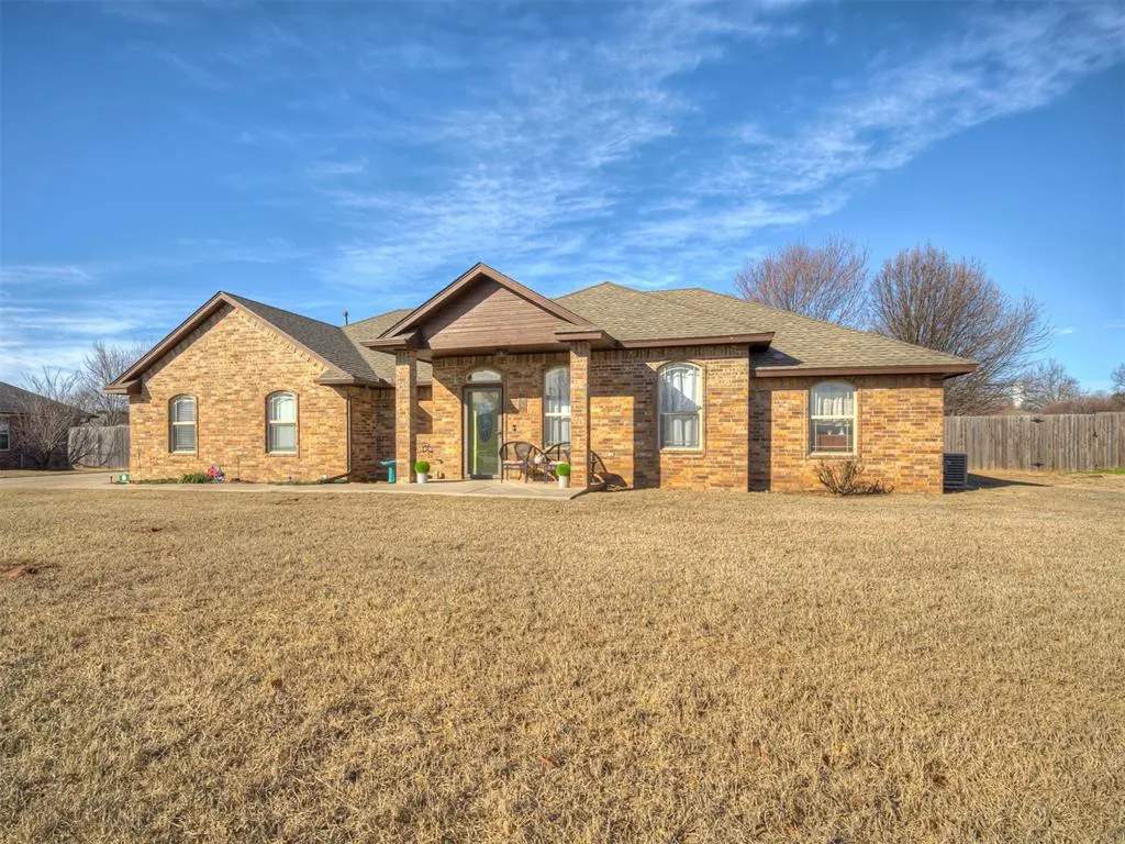 Photo 38 — 207 SE 7th Street, Lexington, OK 73051