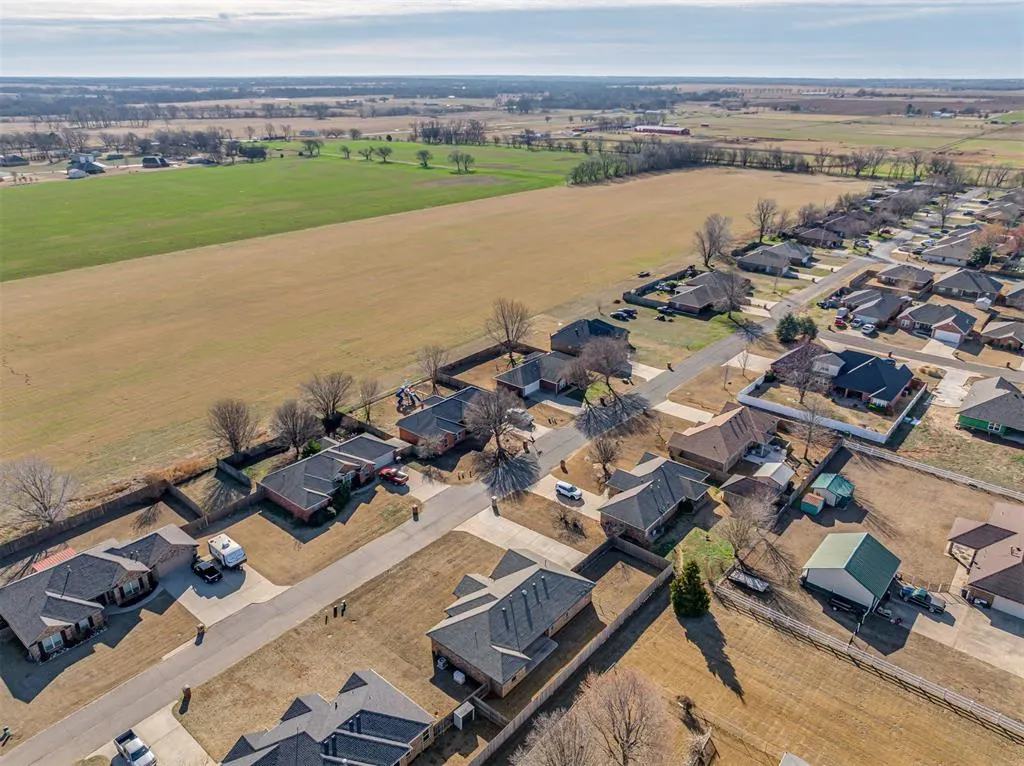 Photo 43 — 207 SE 7th Street, Lexington, OK 73051