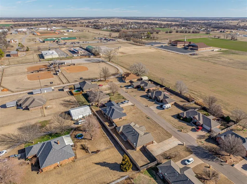 Photo 44 — 207 SE 7th Street, Lexington, OK 73051