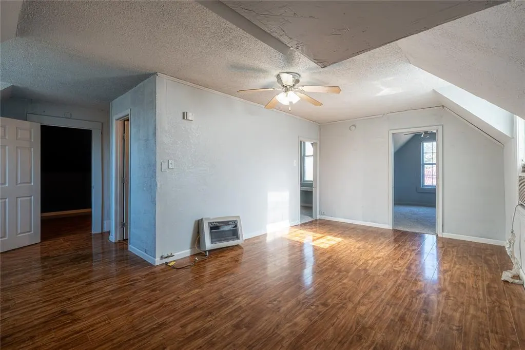 Photo 15 — 319 E Bradley Avenue, Pauls Valley, OK 73075