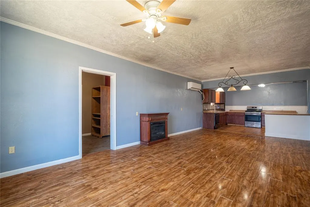 Photo 16 — 319 E Bradley Avenue, Pauls Valley, OK 73075