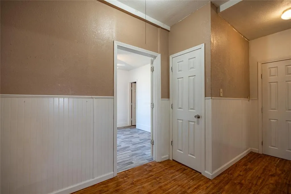 Photo 28 — 319 E Bradley Avenue, Pauls Valley, OK 73075