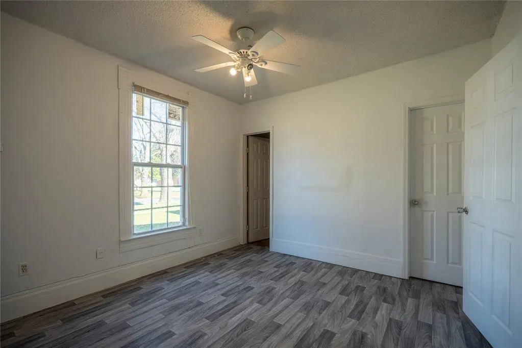 Photo 32 — 319 E Bradley Avenue, Pauls Valley, OK 73075