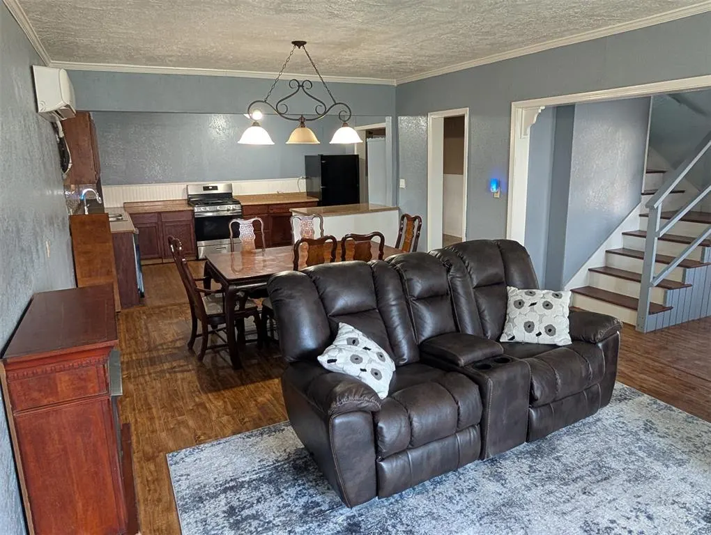 Photo 12 — 319 E Bradley Avenue, Pauls Valley, OK 73075