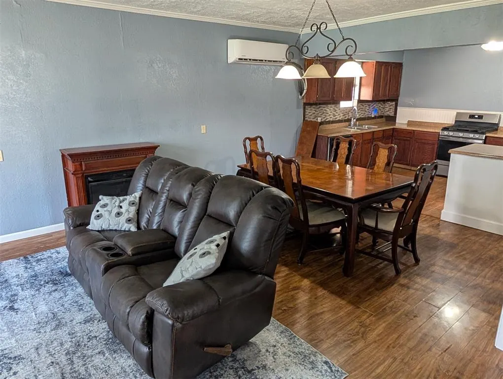 Photo 17 — 319 E Bradley Avenue, Pauls Valley, OK 73075