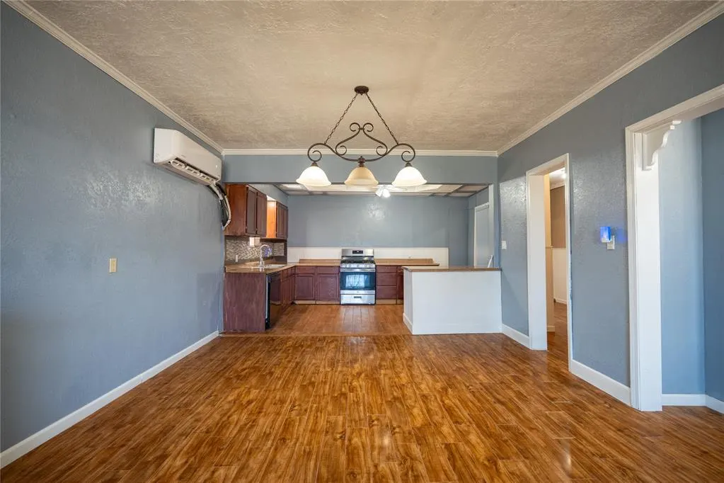 Photo 40 — 319 E Bradley Avenue, Pauls Valley, OK 73075