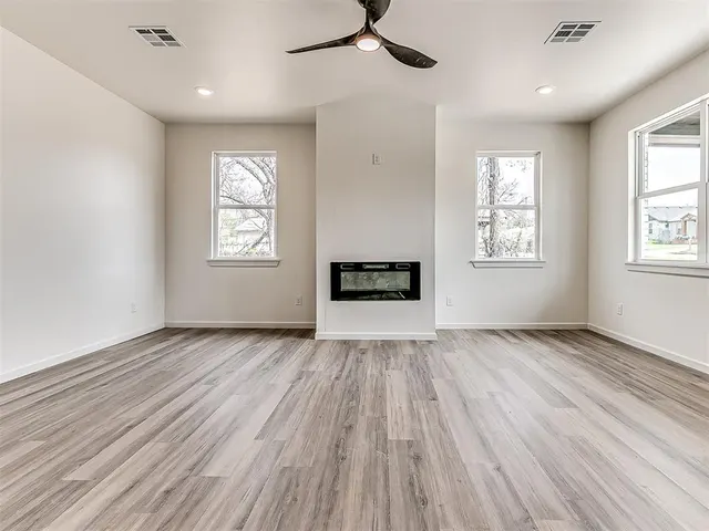 Photo 3 — 2021 NE 16th Terrace, Oklahoma City, OK 73117