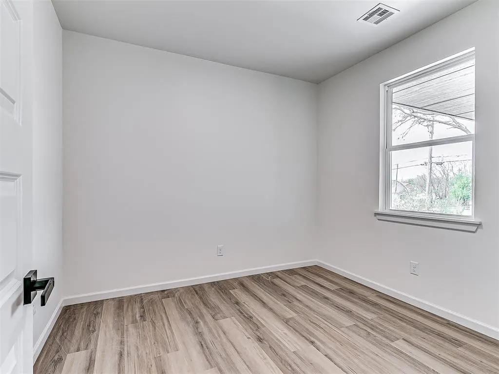 Photo 19 — 2021 NE 16th Terrace, Oklahoma City, OK 73117