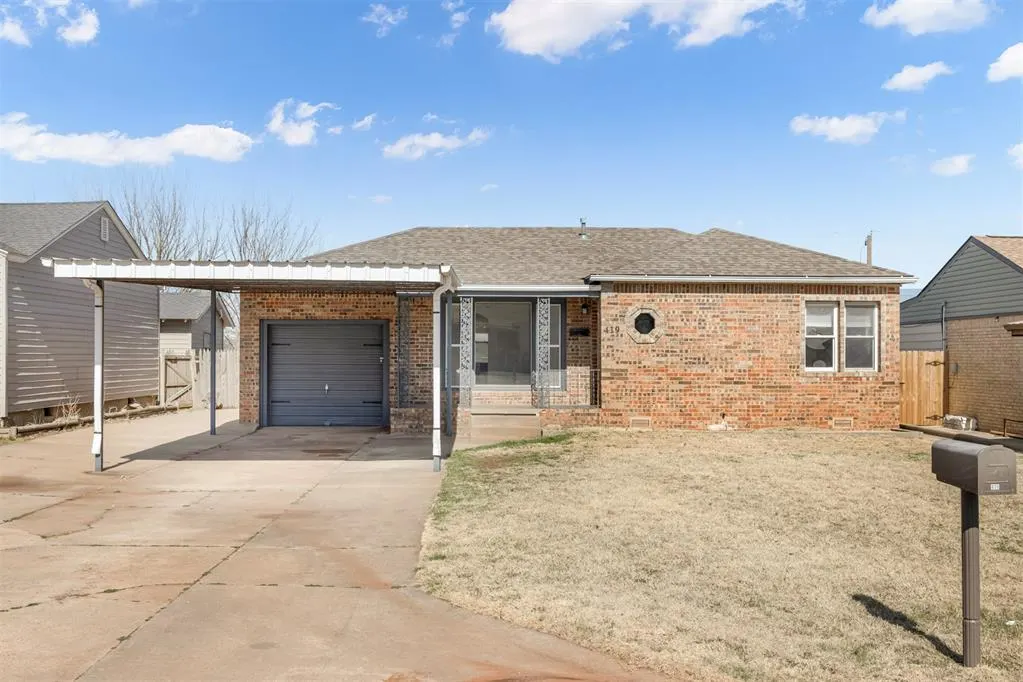 Photo 3 — 419 McArthur Boulevard, Elk City, OK 73644