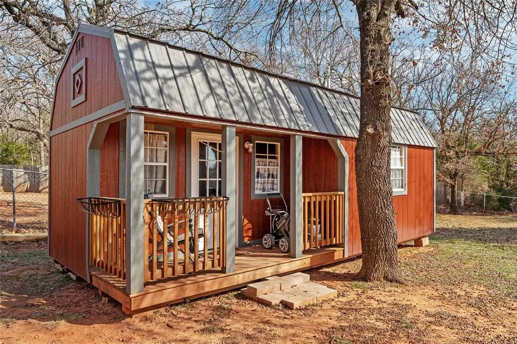 Photo 4 — 1117 E 17th Street, Chandler, OK 74834