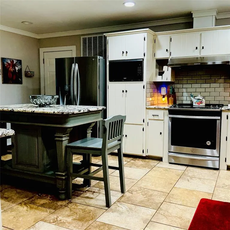 Photo 9 — 868 N Living Land Road, Idabel, OK 74745