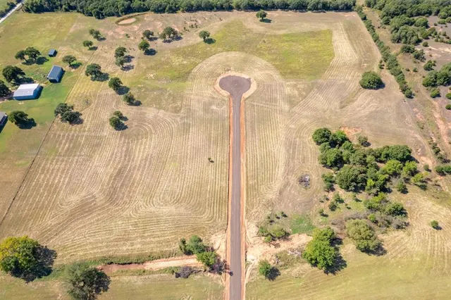Photo 5 — 2180 Hilltop Lane, Blanchard, OK 73010