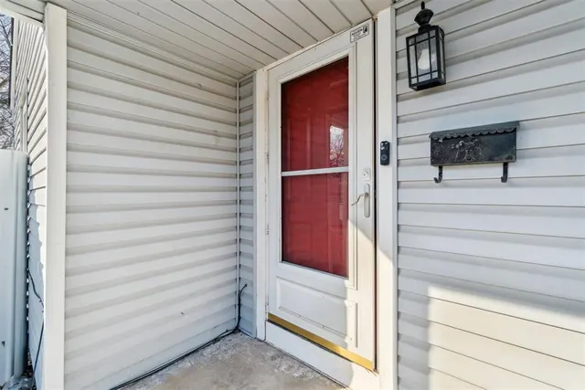 Photo 5 — 320 E Grumman Drive, Oklahoma City, OK 73110