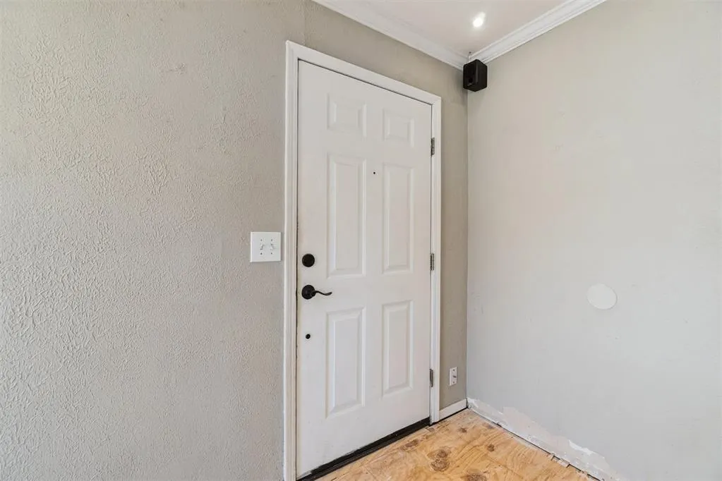 Photo 6 — 320 E Grumman Drive, Oklahoma City, OK 73110