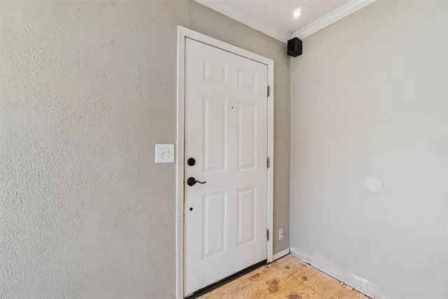 Photo 6 — 320 E Grumman Drive, Oklahoma City, OK 73110