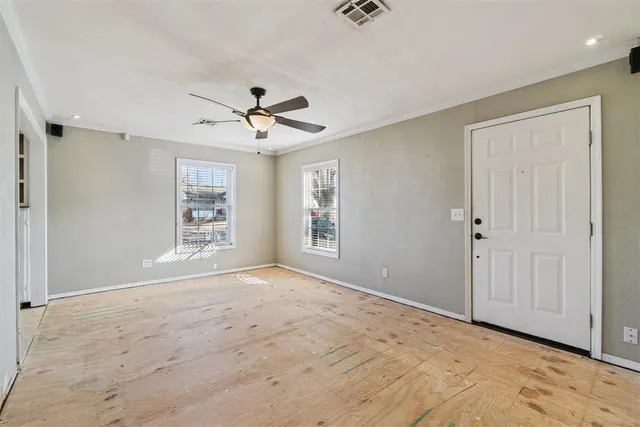 Photo 8 — 320 E Grumman Drive, Oklahoma City, OK 73110