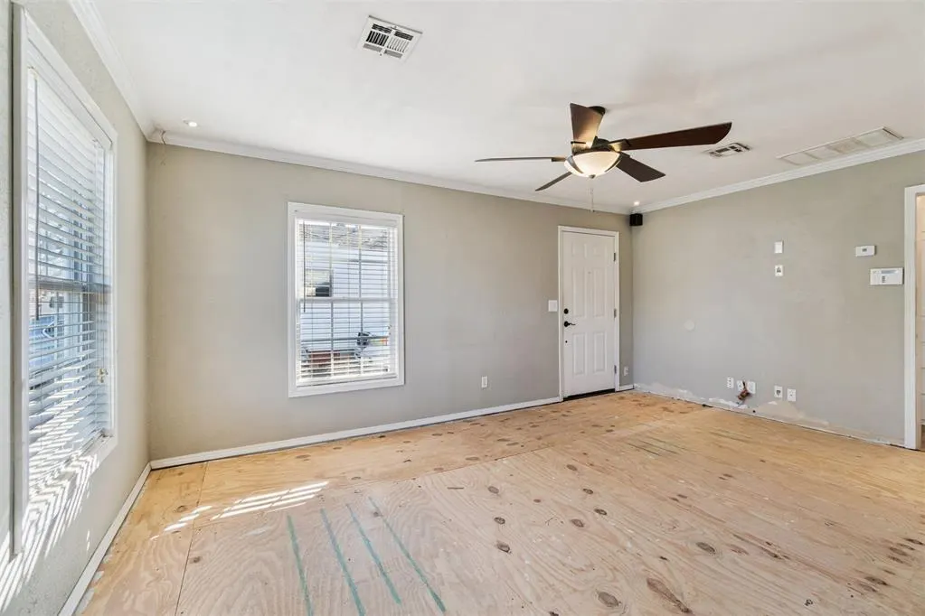 Photo 10 — 320 E Grumman Drive, Oklahoma City, OK 73110