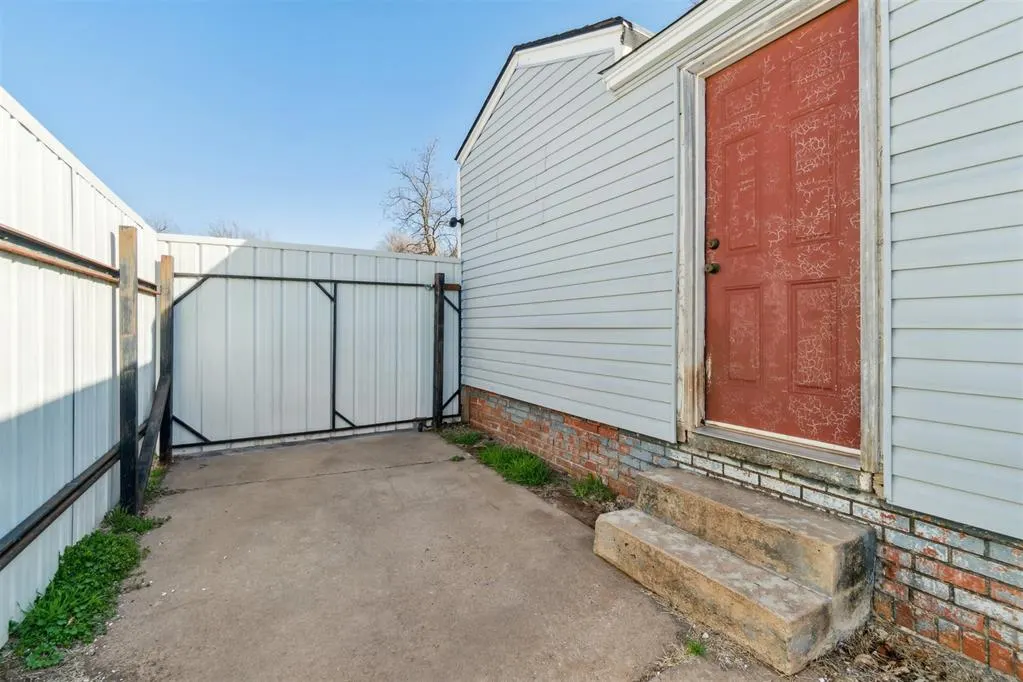 Photo 39 — 320 E Grumman Drive, Oklahoma City, OK 73110